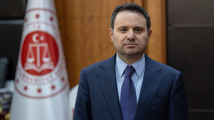 Adalet Bakanı G&uuml;rlek: T&uuml;rkiye, Artık Oyun Kurucu Modeline Geldi