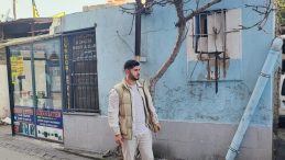 Adana'da Şaşırtıcı Hırsızlık Olayı! İğne Deliğinden Girdi, 6 Cep Telefonu &Ccedil;aldı