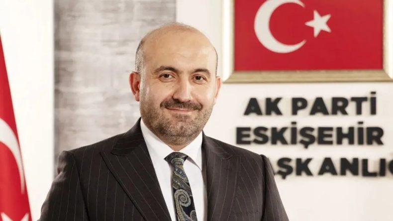 AK Parti'den Eskişehir B&uuml;y&uuml;kşehir Belediye Başkanı Ayşe &Uuml;nl&uuml;ce'ye Tepki: Eskişehir İki Yıl 'Gibi' Y&ouml;netildi