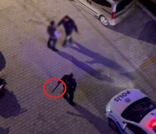 Akrabasının Aracına Pompalı T&uuml;fekle Saldırı ve Lastik Kesimi