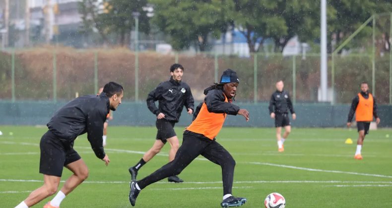 Alanyaspor Galatasaray Ma&ccedil;ına Hazırlıklarını S&uuml;rd&uuml;r&uuml;yor!