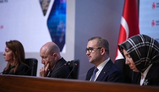 Altın, Faiz ve D&ouml;viz… Merkez Bankası'nın &Uuml;&ccedil; Başkan Yardımcısından &Uuml;&ccedil; Kritik A&ccedil;ıklama