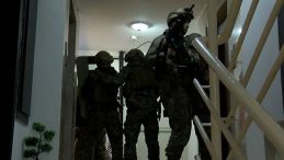 Ankara'da 5 Yılda 87 Hırsızlık ve 3 Yağmaya Karıştılar! Su&ccedil; &Ccedil;etesi 5 İlde D&uuml;zenlenen Operasyonla &Ccedil;&ouml;kertildi