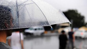 Antalya ve Mersin'de Eğitime 1 G&uuml;n Ara Verildi