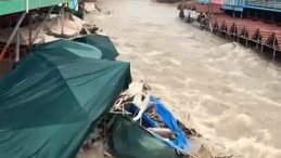 Antalya'da Sel Alarmı: Kuvvetli Yağışlar Hayatı Fel&ccedil; Etti! 6 İl&ccedil;ede Hasar&hellip;