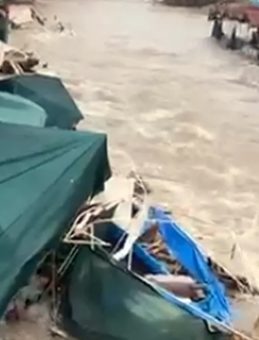 Antalya'da Sel Alarmı: Kuvvetli Yağışlar Hayatı Fel&ccedil; Etti! 6 İl&ccedil;ede Hasar&hellip;