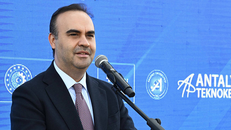 Antalya&rsquo;ya 235 Milyon Liralık AR-GE &Uuml;ss&uuml;! Bakan Kacır Duyurdu: 2030 Yılına Kadar 100 Bin Girişim Hedefi