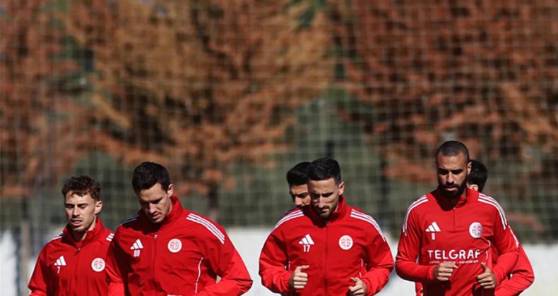 Antalyaspor, Fatih Karag&uuml;mr&uuml;k Ma&ccedil;ına Hazırlıklarını S&uuml;rd&uuml;r&uuml;yor