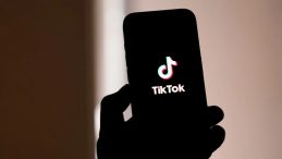 AP Milletvekillerinden TikTok &Uuml;zerindeki Epstein Sans&uuml;r&uuml;ne Soruşturma Talebi!