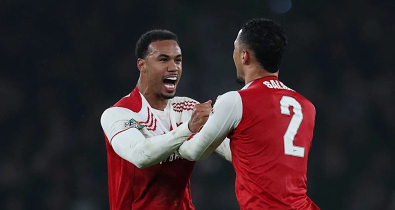 Arsenal, İngiltere Lig Kupası'nda Finale Çıktı