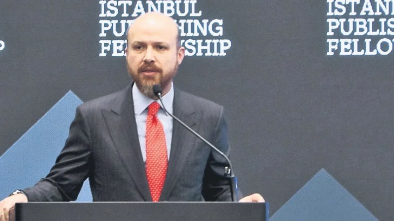 Asıl Tehlike Yapay Zeka Değil, İnsanlığı Yitirmek