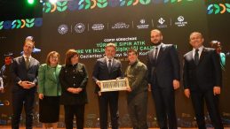 Atıklardan Orijinal Tasarımlar: "Doğanın Sahibi Değil, Paydaşıyız"