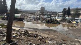 Atıkları Kurallara Aykırı Depolayan Buca ve Fo&ccedil;a Belediyelerine Rekor Ceza: &Uuml;&ccedil; Kez Aynı İhlal!