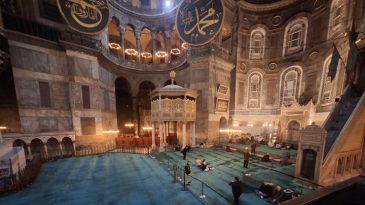 Ayasofya-i Kebir Camii Ramazan Ayı i&ccedil;in İbadete Hazır