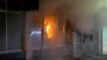 Bağcılar'da 4 Katlı Tekstil Fabrikası Alev Alev Yandı