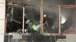 Bağcılar'da 4 Katlı Tekstil Fabrikasında Yangın &Ccedil;ıktı!