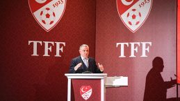 Bakan Bak, VAR Merkezi Ziyaretine Dair A&ccedil;ıklama Yaptı