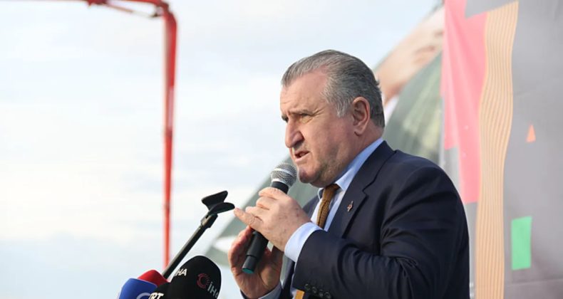 Bakan Bak'tan Ergin Ataman'a Başsağlığı Mesajı