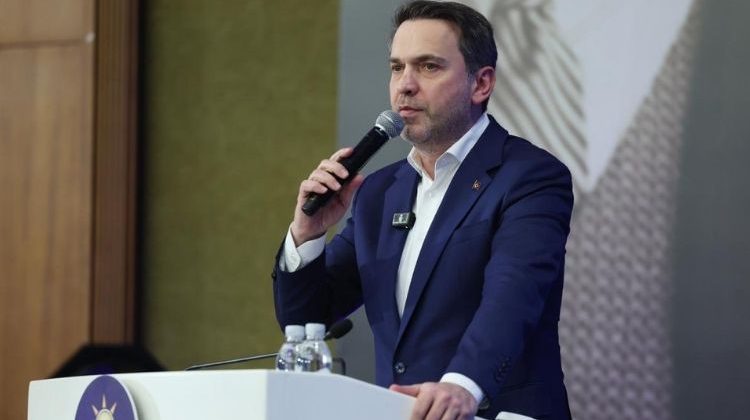 Bakan Bayraktar'dan Tarihi Duyuru: Somali'de Petrol Arama Faaliyetlerine Başlıyoruz