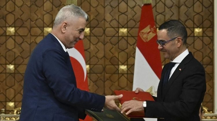 Bakan Bolat: Mısır ile ticaret hacminin 15 milyar dolara &ccedil;ıkarılması i&ccedil;in ortak projeler &ouml;nemli
