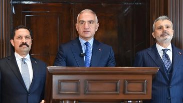 Bakan Ersoy'dan Muhalefete Deprem Eleştirisi: Millete &Ccedil;ektirdikleri &Ccedil;ileyi İtiraf Etti