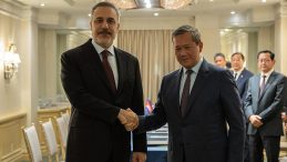 Bakan Fidan, Kambo&ccedil;ya Başbakanı Hun Manet ile Buluştu