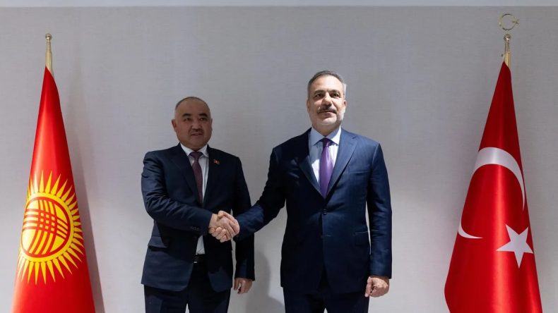 Bakan Fidan, Kırgızistan Meclis Başkanı ile G&ouml;r&uuml;şme Ger&ccedil;ekleştirdi