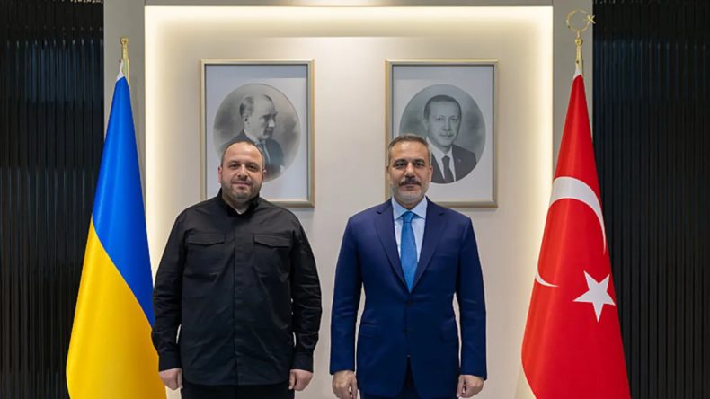 Bakan Fidan, Ukrayna Milli G&uuml;venlik ve Savunma Konseyi Sekreteri ile G&ouml;r&uuml;şt&uuml;