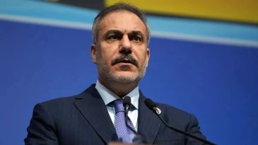 Bakan Fidan &Uuml;rd&uuml;nl&uuml; Mevkidaşı İle Telefon G&ouml;r&uuml;şmesi Ger&ccedil;ekleştirdi