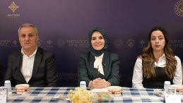 Bakan G&ouml;ktaş, Batman'da "Kardeşlik Soframız İftar Programı"na katıldı