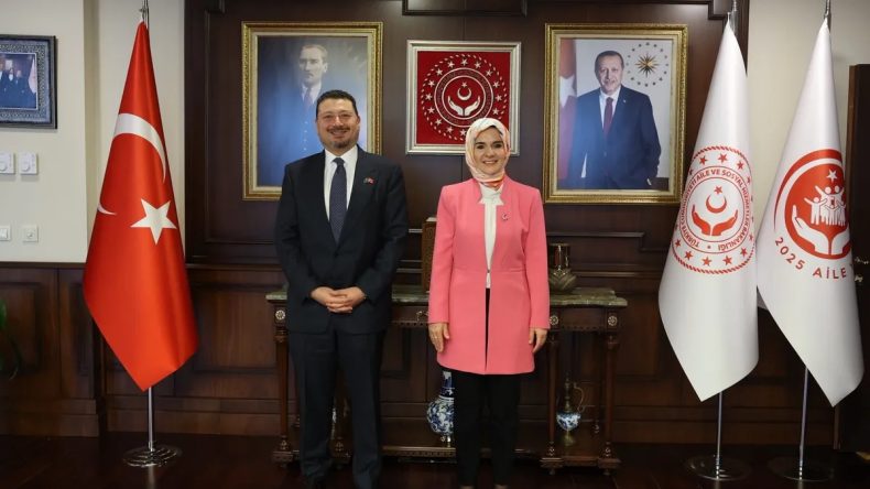 Bakan G&ouml;ktaş, Suudi Arabistan'ın Ankara B&uuml;y&uuml;kel&ccedil;isi Abualnasr ile G&ouml;r&uuml;şt&uuml;