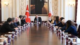 Bakan G&uuml;rlek: Barolarımızla D&uuml;zenli İstişare Mekanizmaları Kuracağız