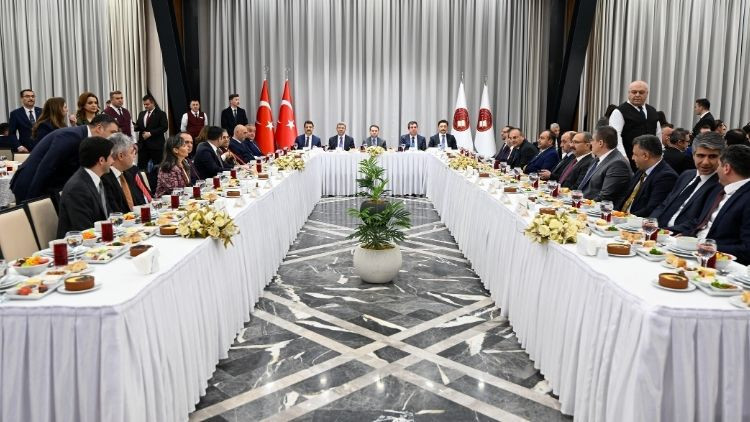 Bakan G&uuml;rlek: Yargı bağımsızlığı bizim i&ccedil;in vazge&ccedil;ilmez bir ilkedir