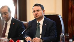 Bakan G&uuml;rlek'ten İsrail&rsquo;in Batı Şeria Kararına Tepki: Asla Kabul Edilemez