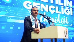 Bakan Kacır, AK Parti Y&uuml;zyılın Gen&ccedil;liği Buluşmaları'nda konuştu