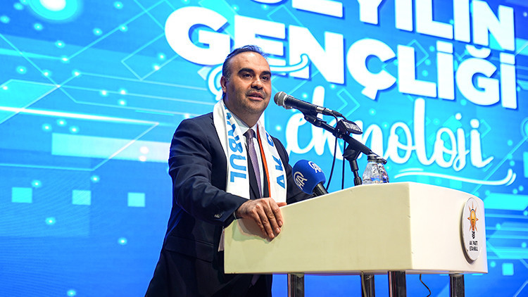 Bakan Kacır, AK Parti Y&uuml;zyılın Gen&ccedil;liği Buluşmaları'nda konuştu