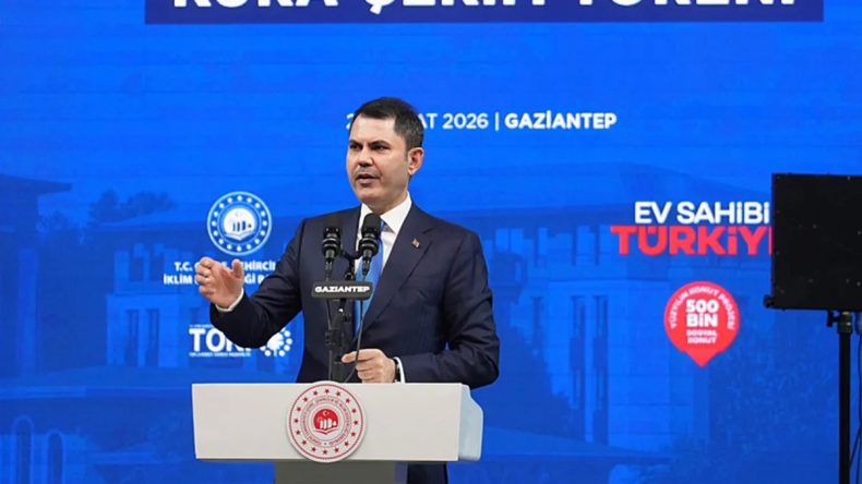 Bakan Kurum'dan Muhalefete Sert Yanıt: &Ccedil;&ouml;p Kutusuyla &Ouml;v&uuml;nenler 455 Bin Konutu Beğenmiyor