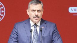 Bakan Mustafa &Ccedil;ift&ccedil;i: &Ccedil;ocuklarımızı &ccedil;etelerden kurtaracağız