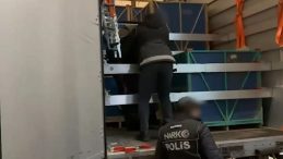 Bakan Yerlikaya Duyurdu: Edirne'de 240 Kilogram Uyuşturucu Ele Ge ge&ccedil;irildi