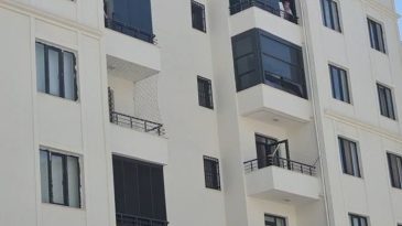 Başkomiser, evinde karısıyla yakaladığı erkeği &ouml;ld&uuml;rd&uuml;! Kadın, cinayet anını b&ouml;yle anlattı: "Metin balkondayken &ccedil;ıkarsın, dedim"
