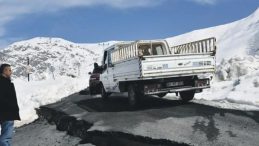 Batıda Fırtına, Doğuda Kar