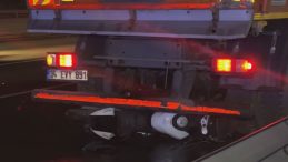 Belediye Temizlik Aracına &Ccedil;arpan Motosikletteki İki Kişi Hayatını Kaybetti