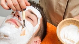 Berberlerden G&uuml;zellik A&ccedil;ılımı: Erkek G&uuml;zellik Salonları Yolda