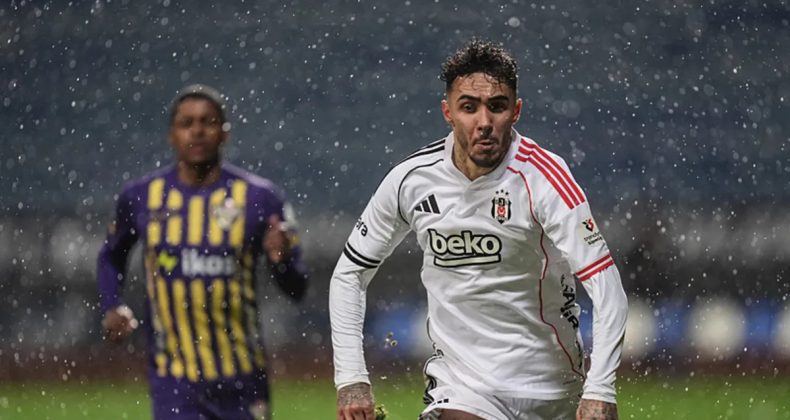 Beşiktaş'a Emirhan Topçu'dan Üzücü Gelişme!