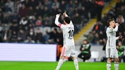 Beşiktaş'ın Orkun K&ouml;k&ccedil;&uuml; ile Golleri Devam Ediyor!