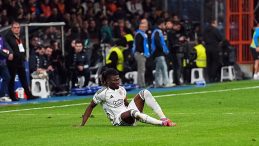 Beşiktaş'ta El Bilal Toure Şoku! Galatasaray Ma&ccedil;ında Oynayacak Mı?