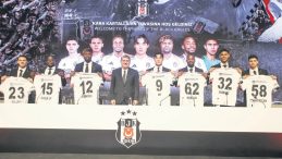 Beşiktaş'ta İmza T&ouml;reni Heyecanı!