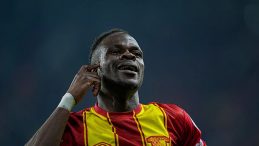 Beşiktaş'ın yeni transferi Junior Olaitan, İstanbul'a geliyor!