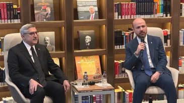Bilal Erdoğan, AK Parti'nin 'K&uuml;t&uuml;phane Sohbetleri' Etkinliğine Katıldı