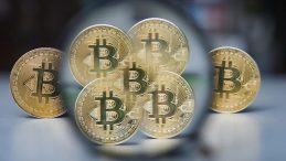Bitcoin 15 Ayın En D&uuml;ş&uuml;k Seviyesinde: 72 Bin Doların Altına İndi